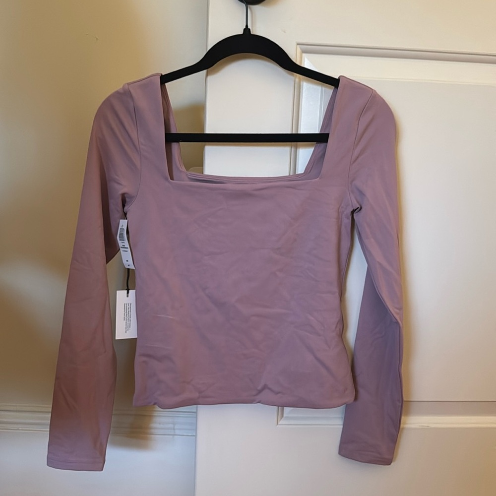 SALE NWT Aritzia Contour Squareneck Longsleeve,medium,Claremont